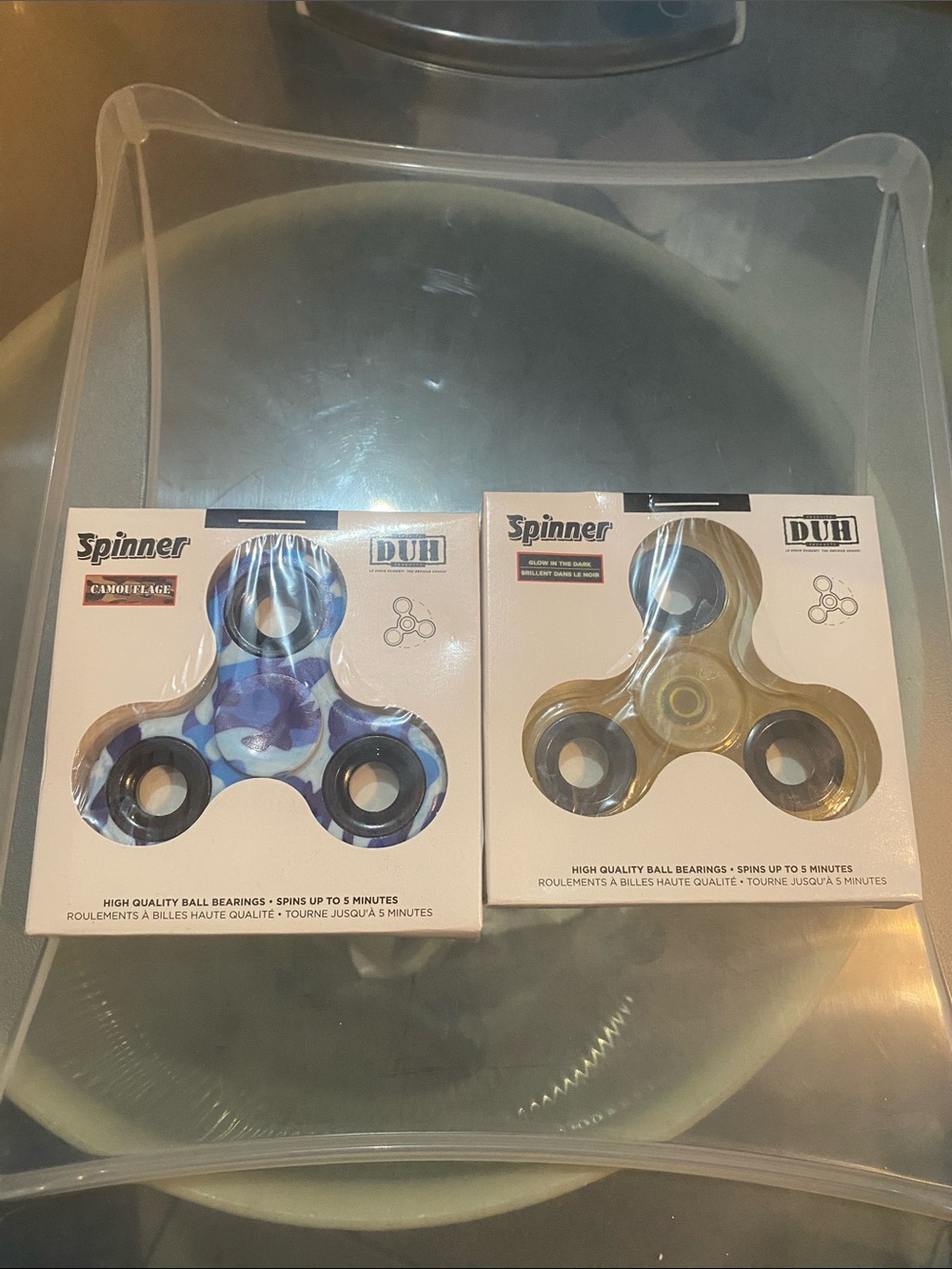 Lot of 2 Glow in the Dark Fidget Hand Spinner (C14 )